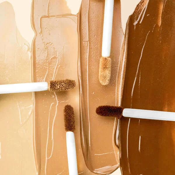 LumiMatte 2-in-1 Concealer & Brightening Duo In Deep - Image 7